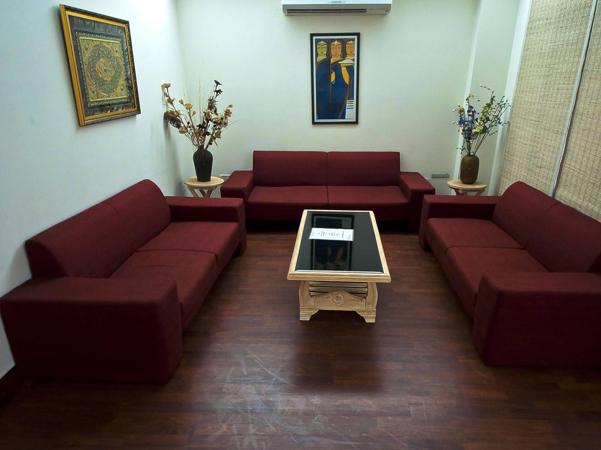 Colonel'S Retreat At The Airport Bed & Breakfast New Delhi Bagian luar foto